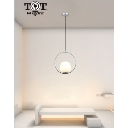 Lampadario a sospensione cerchio argento metallo con sfera in vetro bianco attacco E27 design moderno minimal