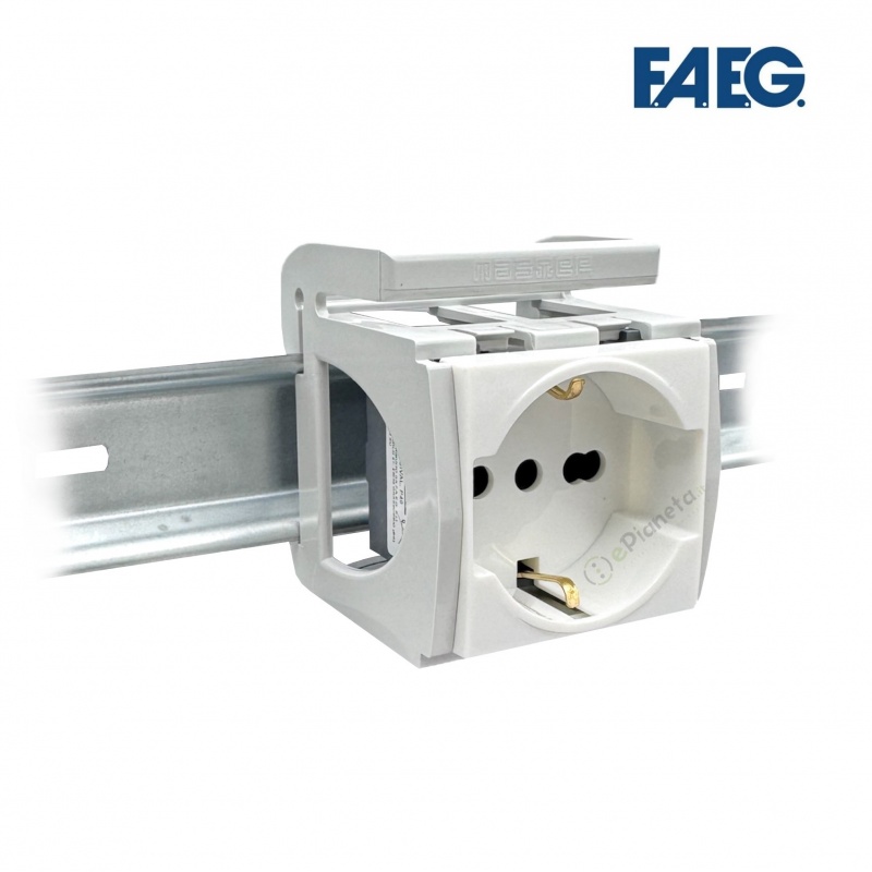 Adattatore supporto frutti per guida din con presa shuko 2 moduli in quadri elettrici