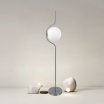 Lampada da terra Oro Argento con sfera in vetro bianco piantana design moderno per salotto camera
