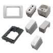 Frutti e Placche bianchi supporti 3 posti compatibili con Gewiss system