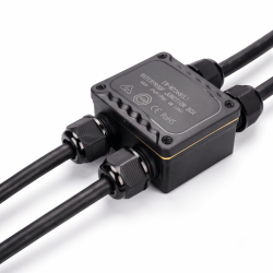 Scatola di giunzione impermeabile IP68 connettore stagno a 4 vie con morsettiera da esterno per cavi elettrici da giardino